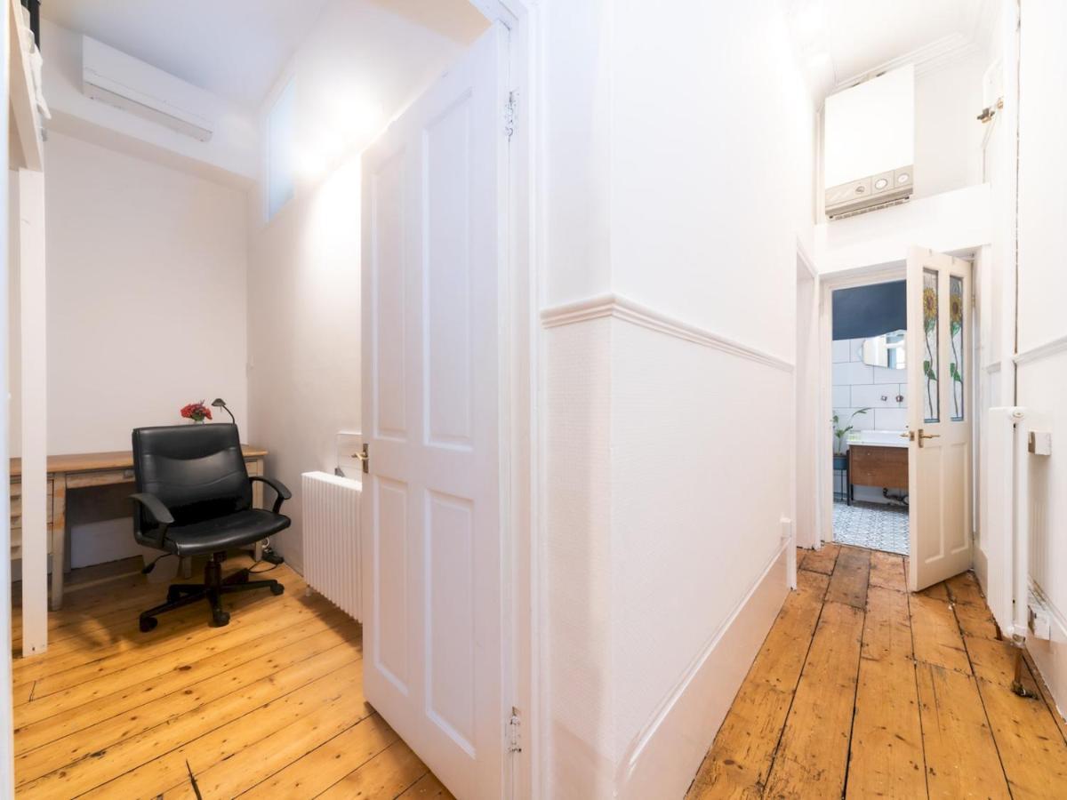 Pass The Keys Rustic And Quirky Flat In Charming Charlton Village 伦敦 外观 照片