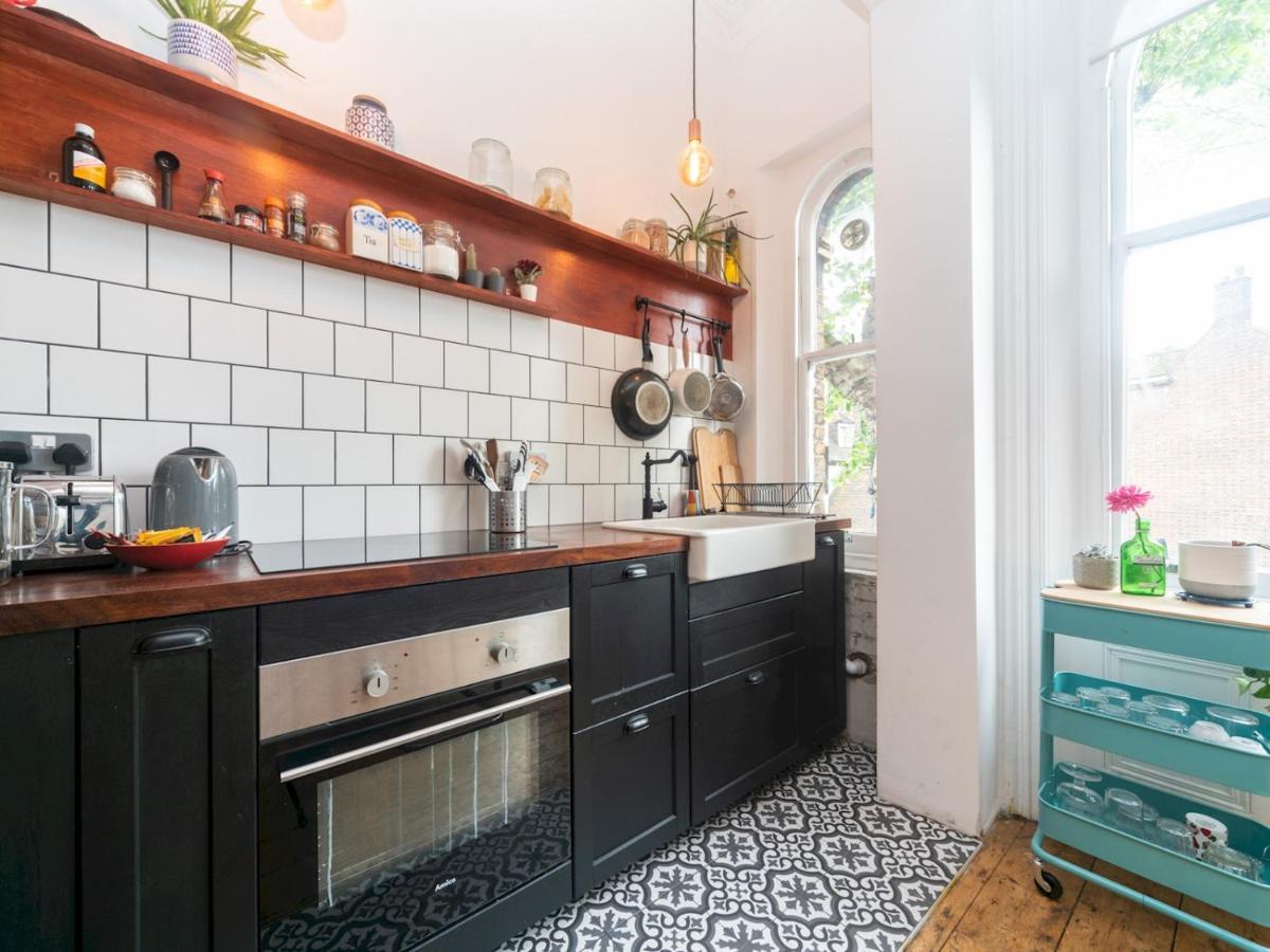 Pass The Keys Rustic And Quirky Flat In Charming Charlton Village 伦敦 外观 照片
