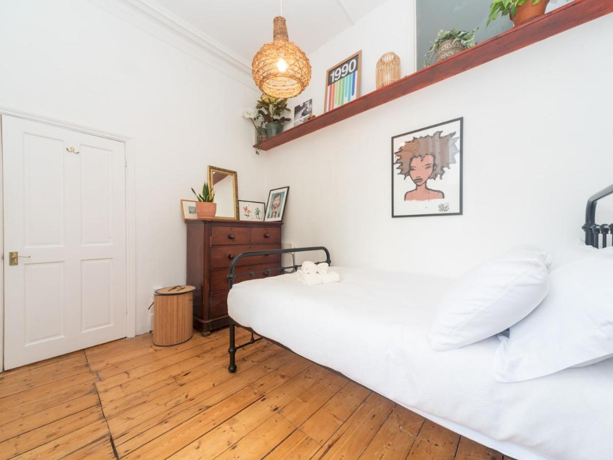 Pass The Keys Rustic And Quirky Flat In Charming Charlton Village 伦敦 外观 照片