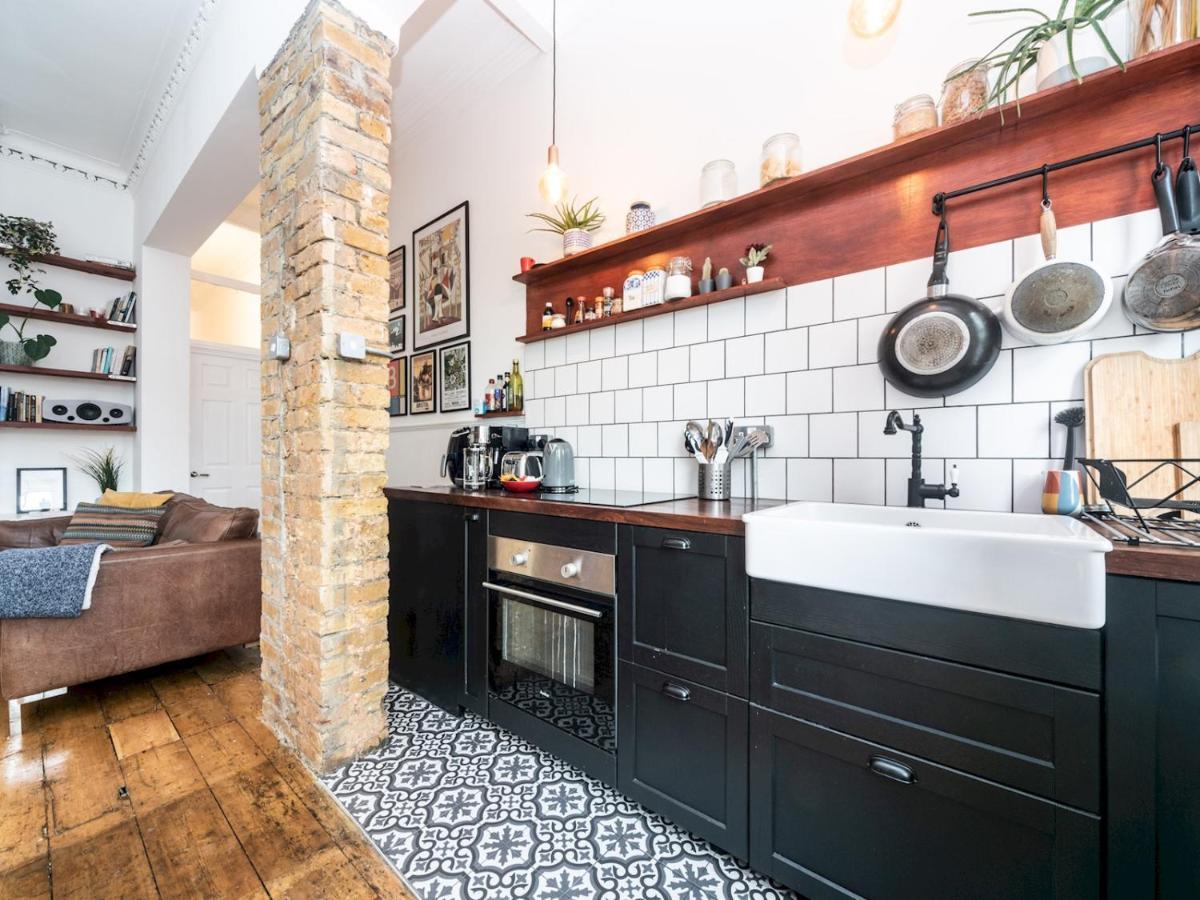 Pass The Keys Rustic And Quirky Flat In Charming Charlton Village 伦敦 外观 照片