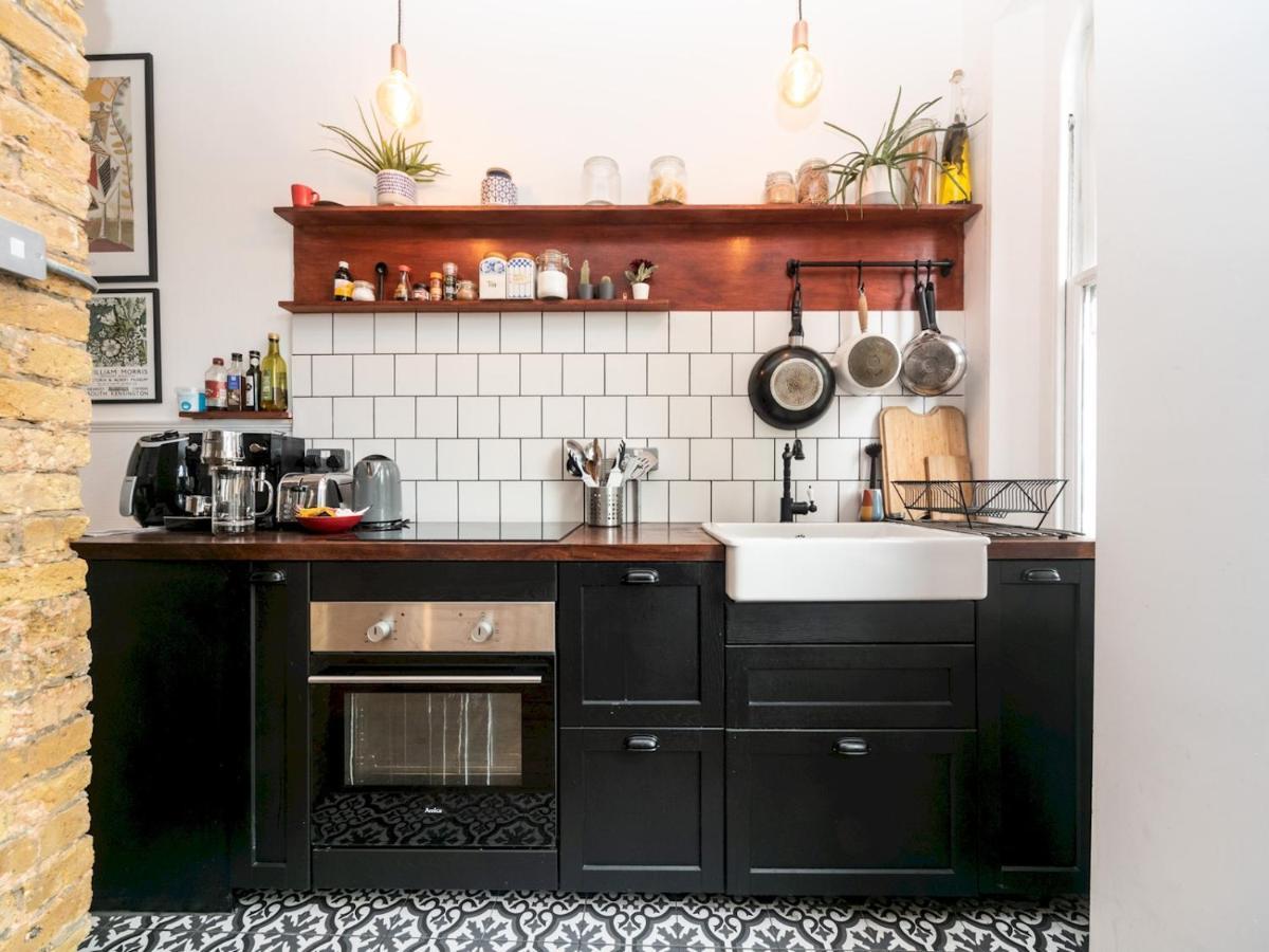 Pass The Keys Rustic And Quirky Flat In Charming Charlton Village 伦敦 外观 照片