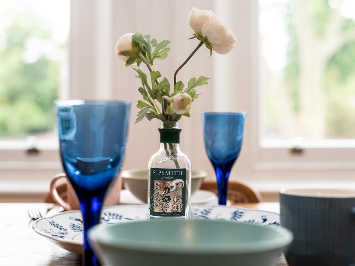 Pass The Keys Rustic And Quirky Flat In Charming Charlton Village 伦敦 外观 照片